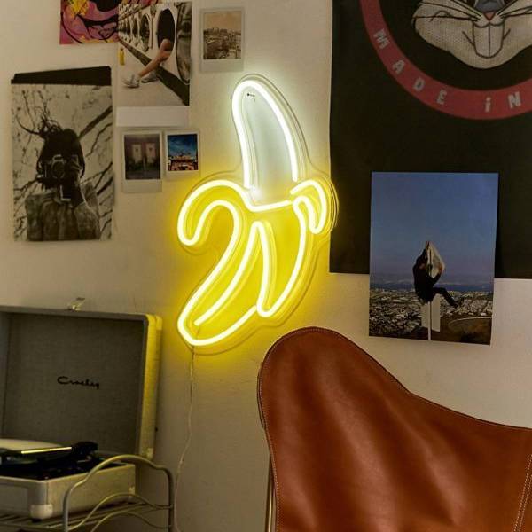 Banana neon led 1