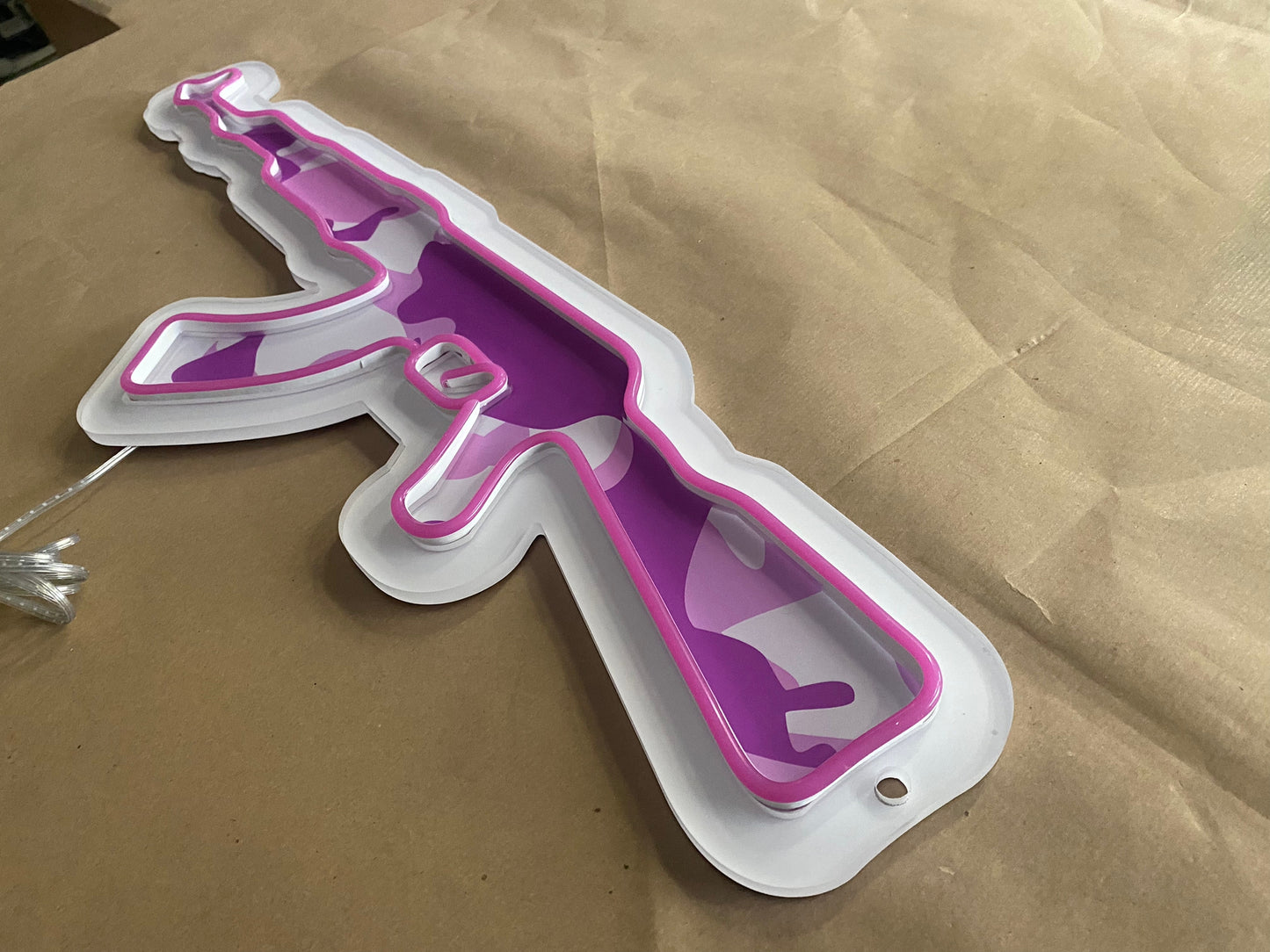 Ak 47 Gaming neon led spento 2